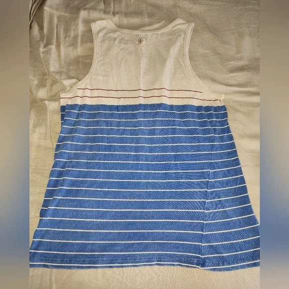 Volcom  Tank - Picture 2 of 5